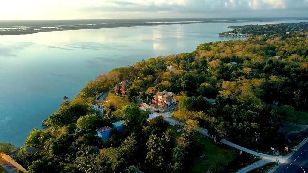Hotel Pancho Villas Bacalar - Kayyaks Gratis Esterno foto